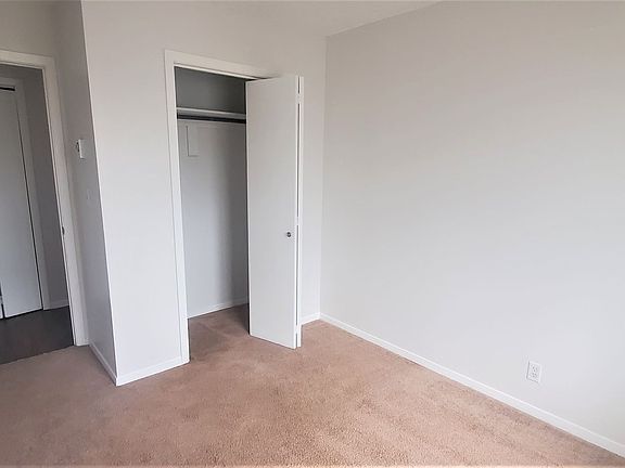 3rd image of 1317 E 12th St #B