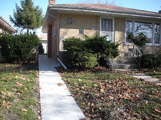 1st image of 15311 S Oak St