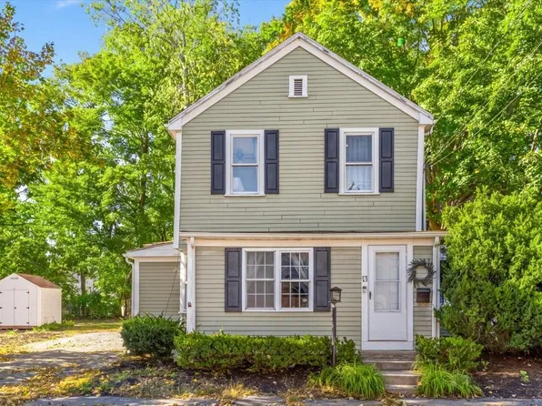 13 Clifford St, Middleboro, MA 02346
