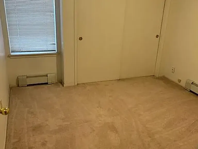 1300 Iris St #203 — Photo 3
