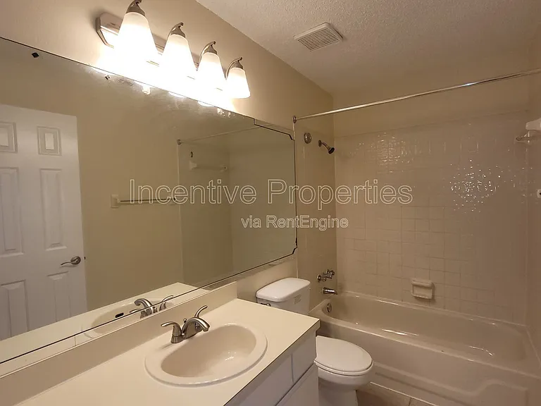 575 Bloomington Ct #24 — Photo 21