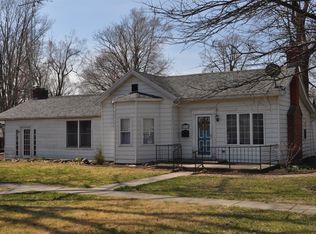 512 S Market St, Winamac, IN