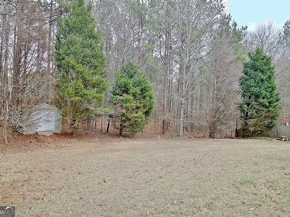 131 Meadowbrook Ln, Grantville, GA 30220