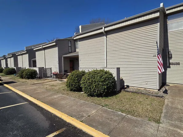 135 Hillview Dr APT 38, Fairfield Bay, AR 72088