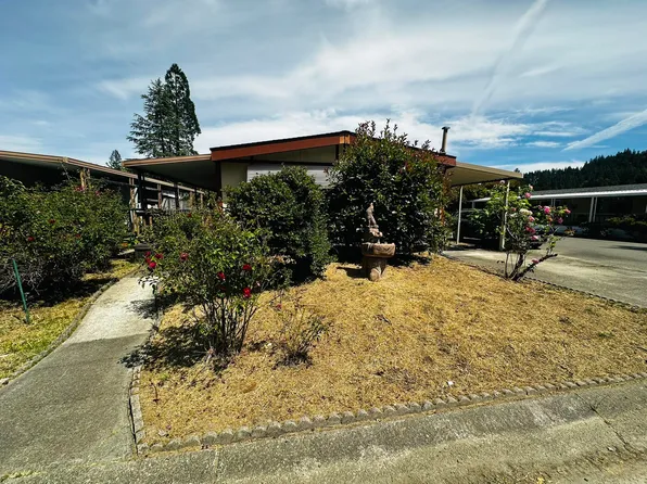 72 W Coast Rd #26, Redway, CA 95560