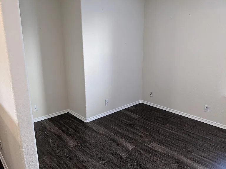 213 Valero Dr — Photo 17