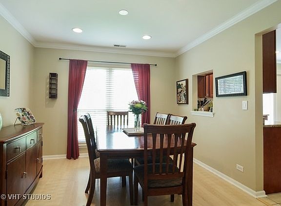 5th image of 4046 N Newport Ct