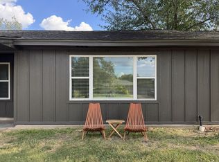 727 Mary Lake Dr, Bryan, TX 77802