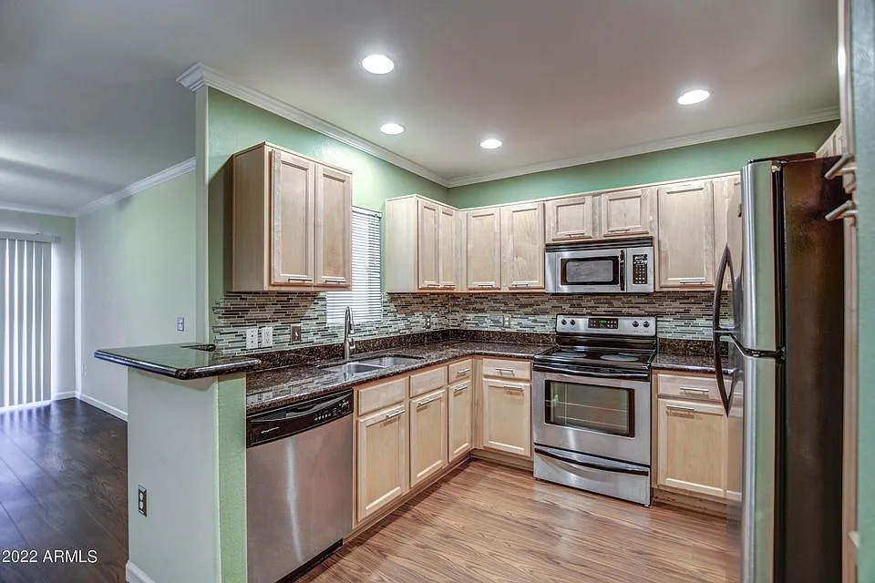 1 bed, 699 sqft, $1,400 — Photo 3