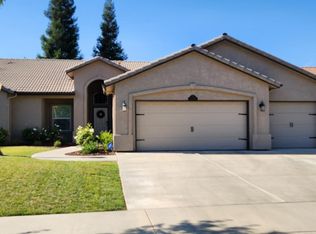 3206 W Oakridge Ave, Visalia, CA 93291