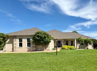 509 Royal Saint Pats Dr, Wrightstown, WI 54180