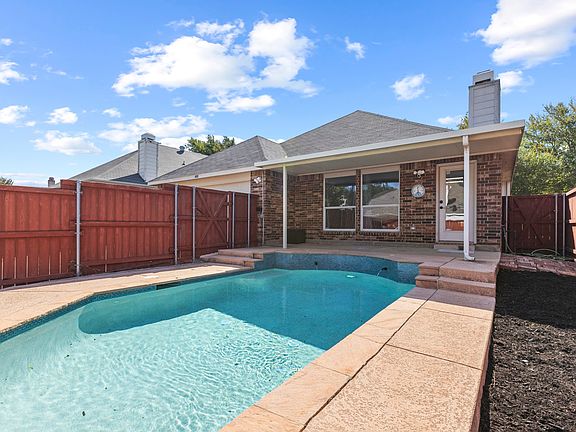 2nd image of 1408 Heather Brook Dr