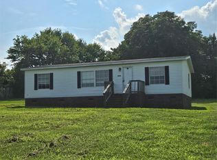 1049 Pond Ct, Kannapolis, NC 28081