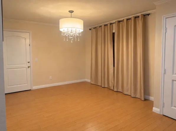 10055 Samoa Ave APT 101, Tujunga, CA 91042