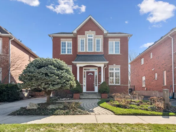 2484 Capilano Cres, Oakville, ON L6H 6L4