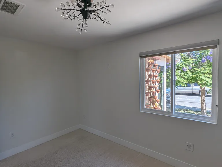 135 C St — Photo 22