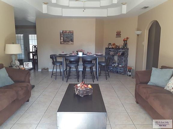 4th image of 616 Mesquital Ave