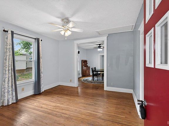 4th image of 309 S 29th St