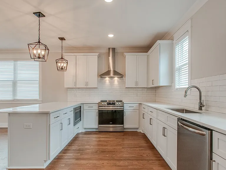 530 Edwin St #2 — Photo 10