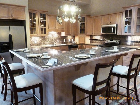 4th image of 215 S Jefferson Ave #103