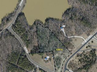 3 Lake Pointe Dr, Yanceyville, NC 27379