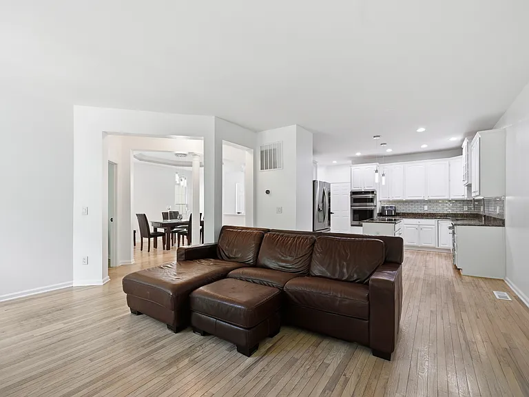 8727 Talbott Farm Dr — Photo 7