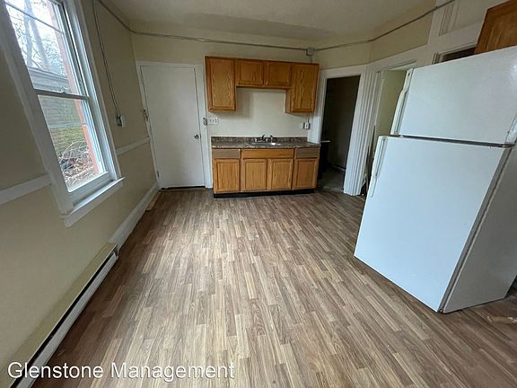 5th image of 54 Crown St #1