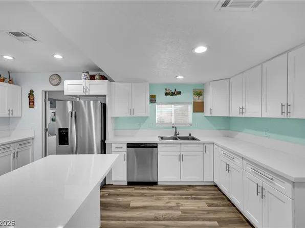18 New Mexico Way, Henderson, NV 89015