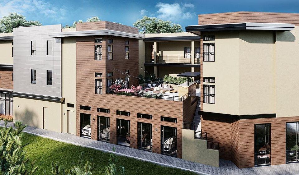 2nd image of 210 Lafayette Cir #102