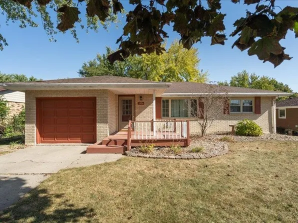 1524 1st Ave E, Dyersville, IA 52040