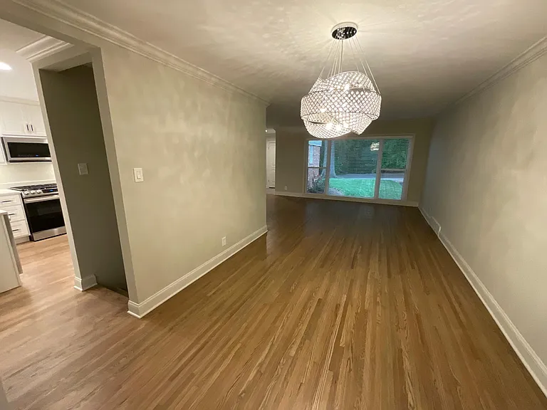 951 Mulberry Ln — Photo 12