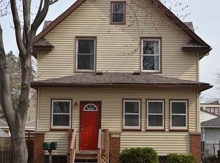 867 Juno Ave, Saint Paul, MN 55102