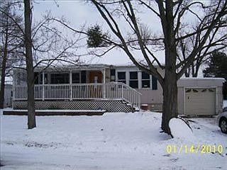 1st image of 709 Lake Blvd