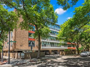 Reside on North Park, Chicago, IL 60614