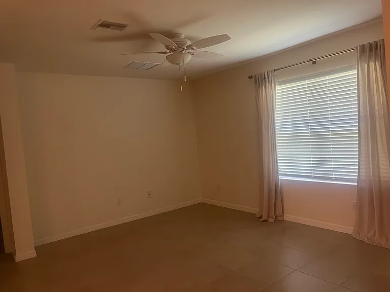 486 Chubut Ct — Photo 10