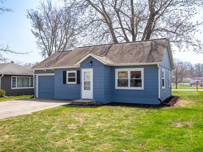 609 Maple St, Pella, IA, 50219