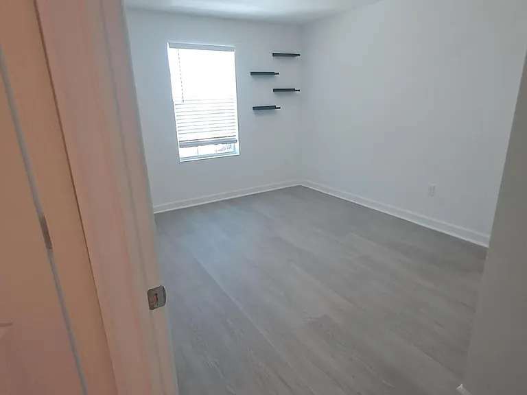4309 Hammock Grove Dr — Photo 10