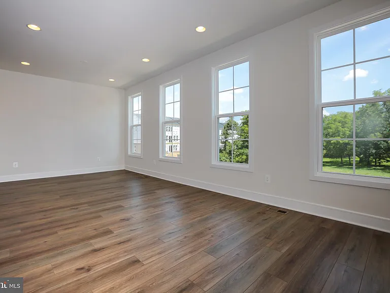 6902 Karter Robinson Dr — Photo 5