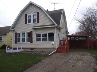 702 Jennison St, Bay City, MI 48708