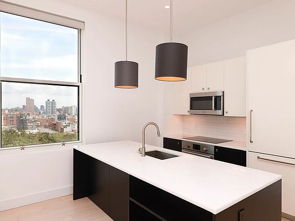 3rd image of 30 Morningside Dr APT 207