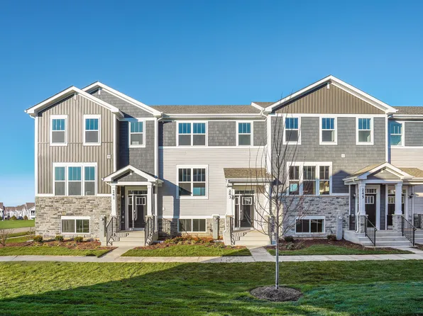 243 Settlers Pl, West Dundee, IL 60118