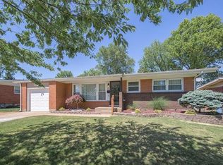 8911 Seneca Ave, Saint Louis, MO