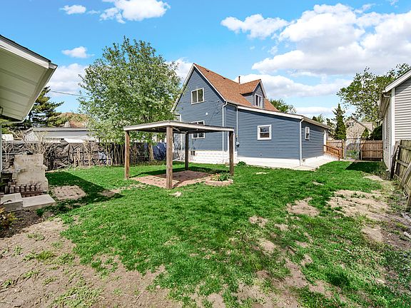 5th image of 4720 Towle Ave