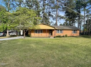 6353 Kincross Ave, Fayetteville, NC 28304