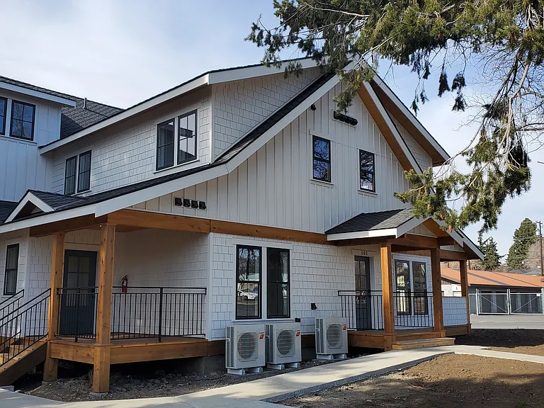600 W University Way #101 — Photo 12