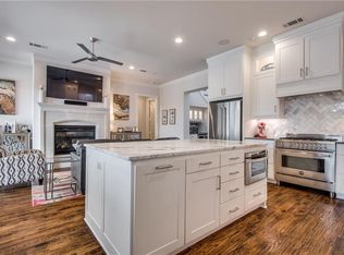 621 E Wall St, Grapevine, TX 76051