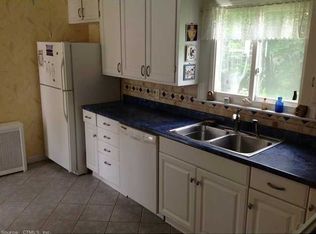 69 Russell St, Hamden, CT 06517