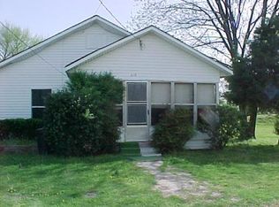 410 Cherry St, Bay, AR 72411