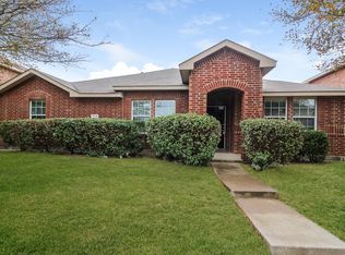 1914 Palma Pita St, Lancaster, TX 75146