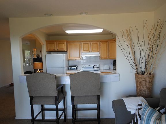 kitchen bar